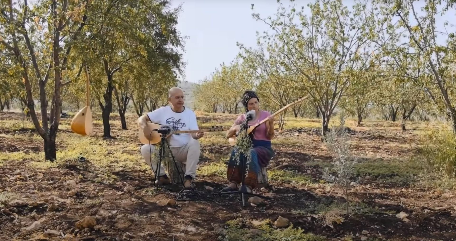 Naciye Çokbilir & Cemal Kayhan – Geçti Dost Kervanı